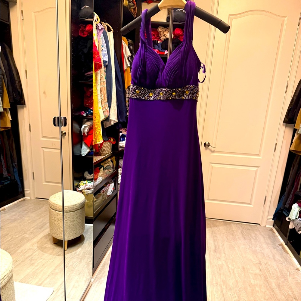 Betsy Johnson long dress. Purple color
